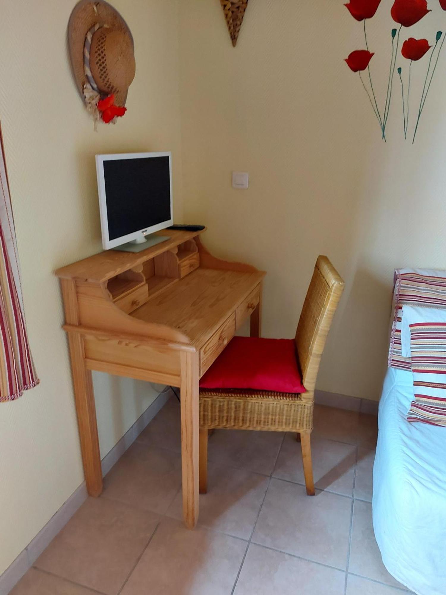 Hotel Le Moulin De L'Etang Chaneins Habitación foto