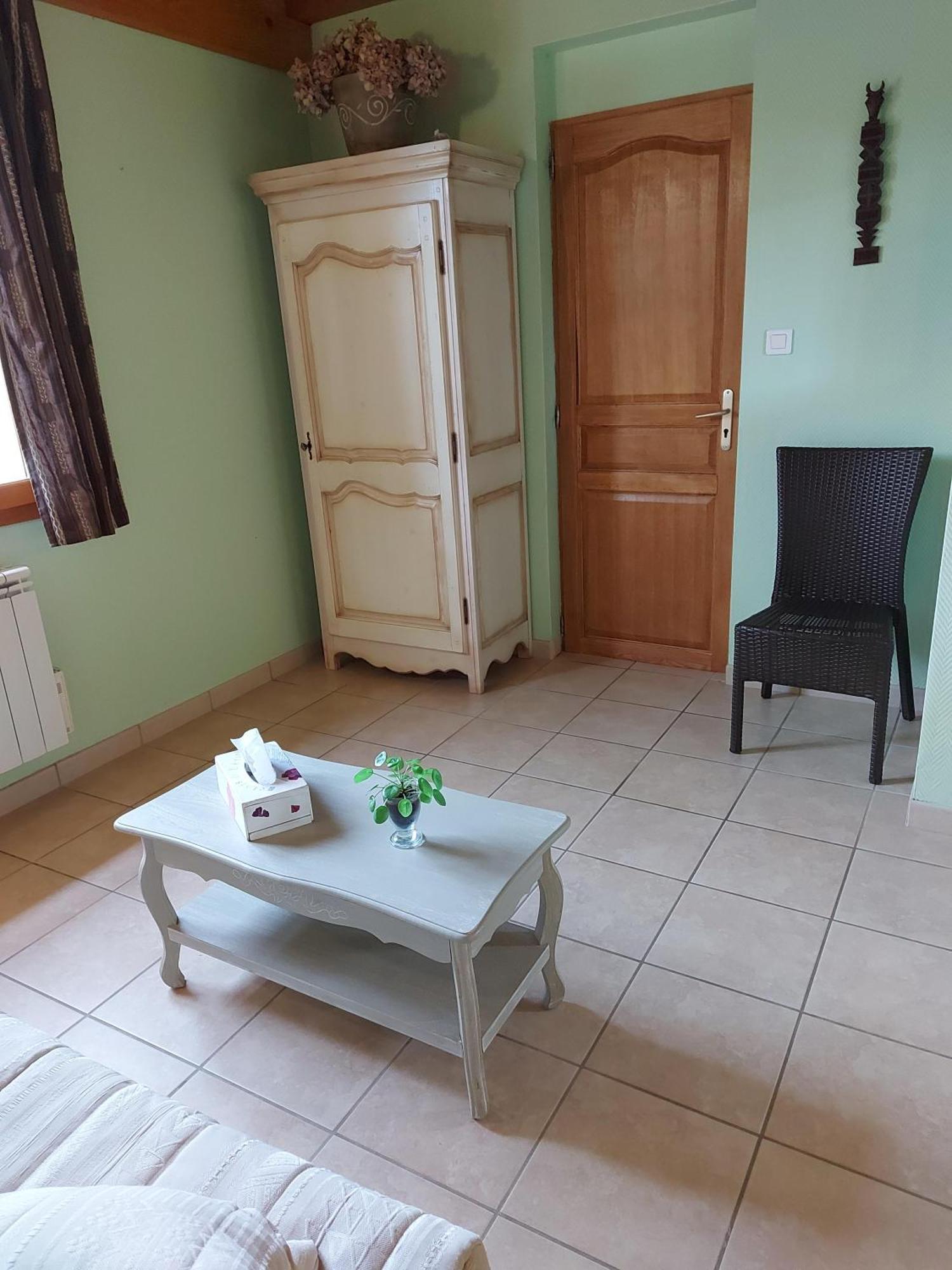 Hotel Le Moulin De L'Etang Chaneins Habitación foto