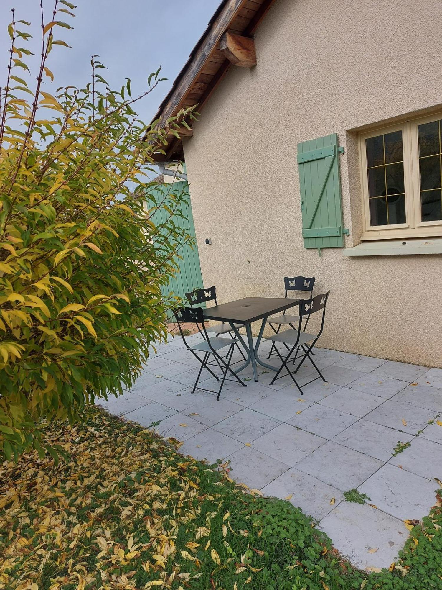 Hotel Le Moulin De L'Etang Chaneins Habitación foto
